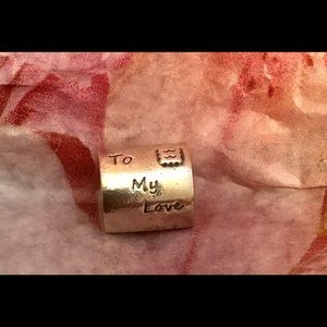 AUTHENTIC PANDORA CHARM! GIVE HER A LOVE LETTER!